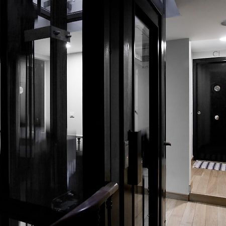 Habitat Apartments Latina Madrid Extérieur photo